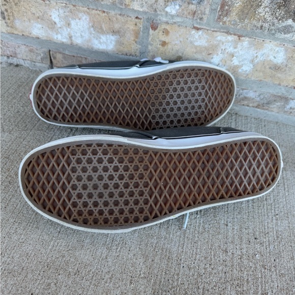 Vans Men’s Atwood Low Top Canvas Lace Up Sneakers Dark Grey - Picture 9 of 10